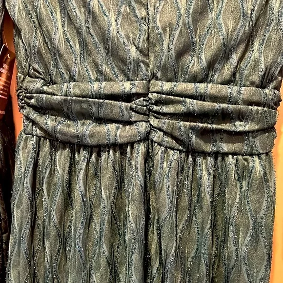 Boston Proper maxi emerald green dress! Size 0! - Picture 4 of 6